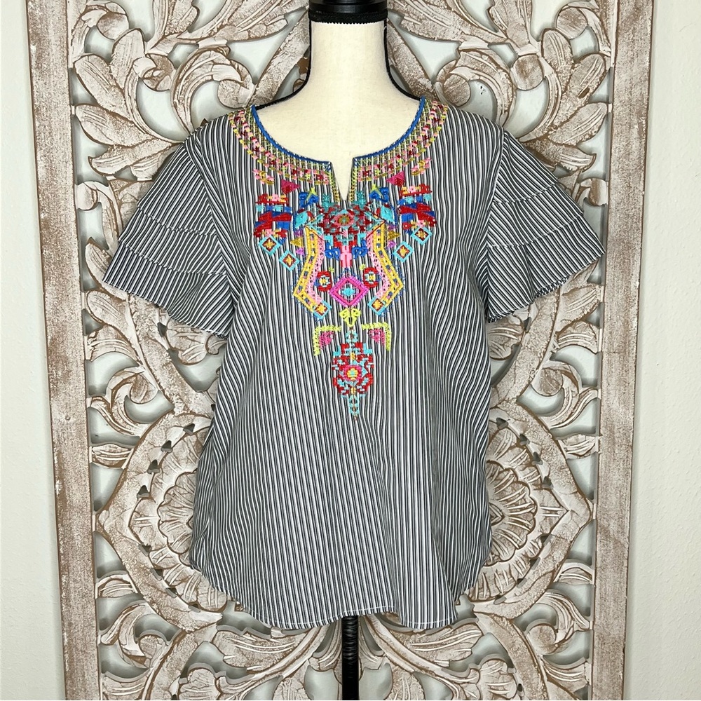 EUC Calessa Blue and White Striped Flutter Sleeve Embroidered Blouse Sz PM - Picture 1 of 4